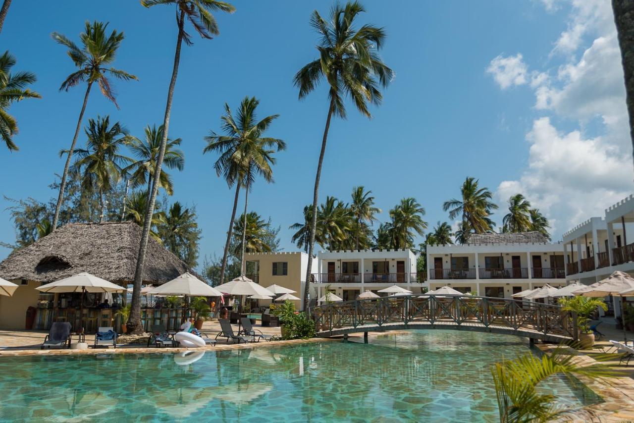 Zanzibar Bay &