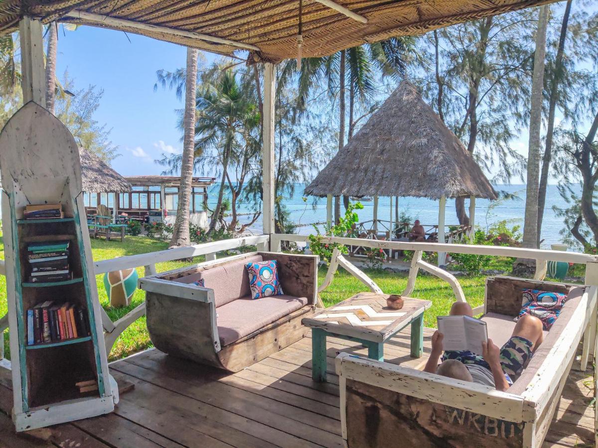 Zanzibar Bay & 4*