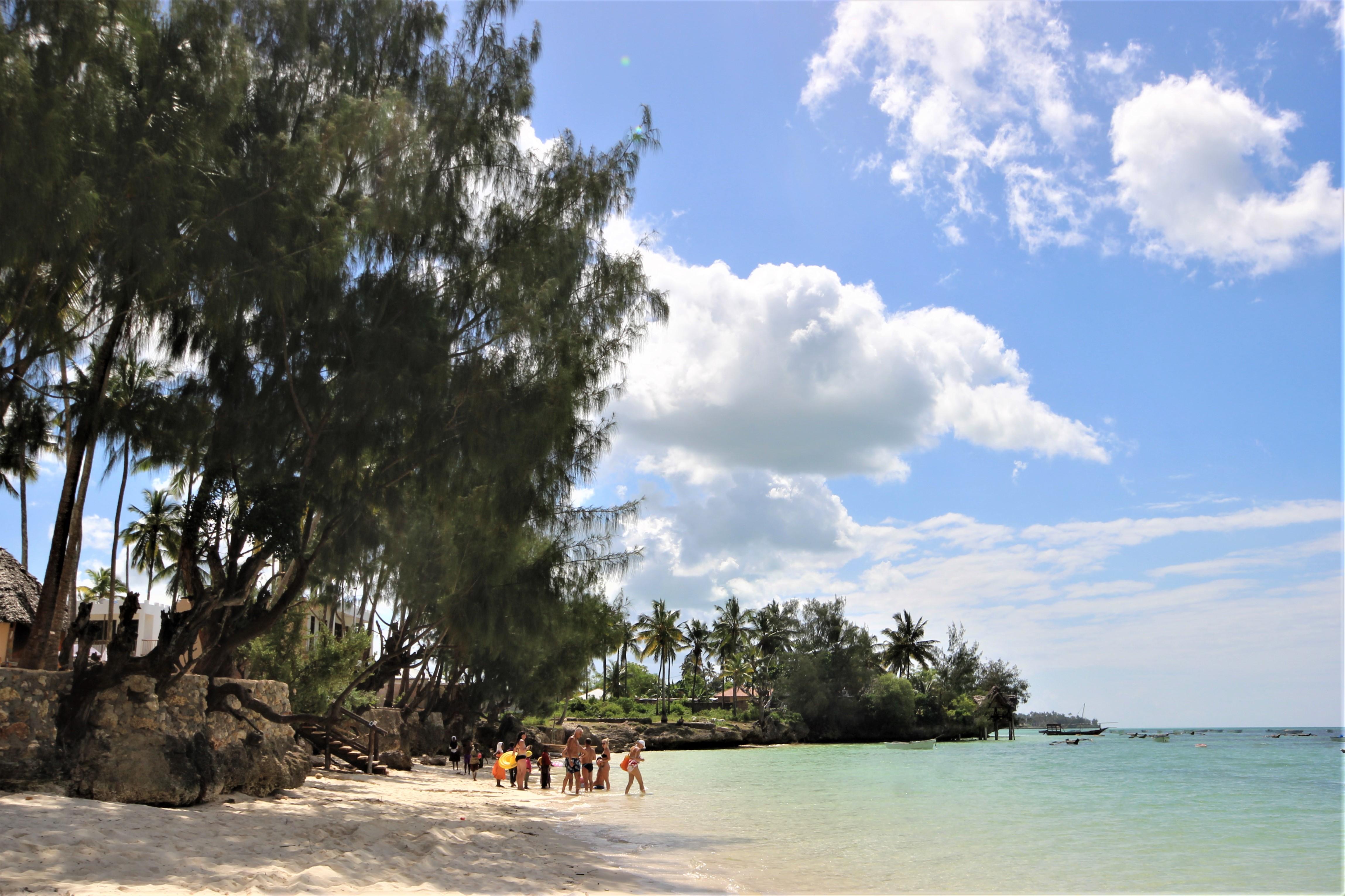 Zanzibar Bay & Feriested Uroa