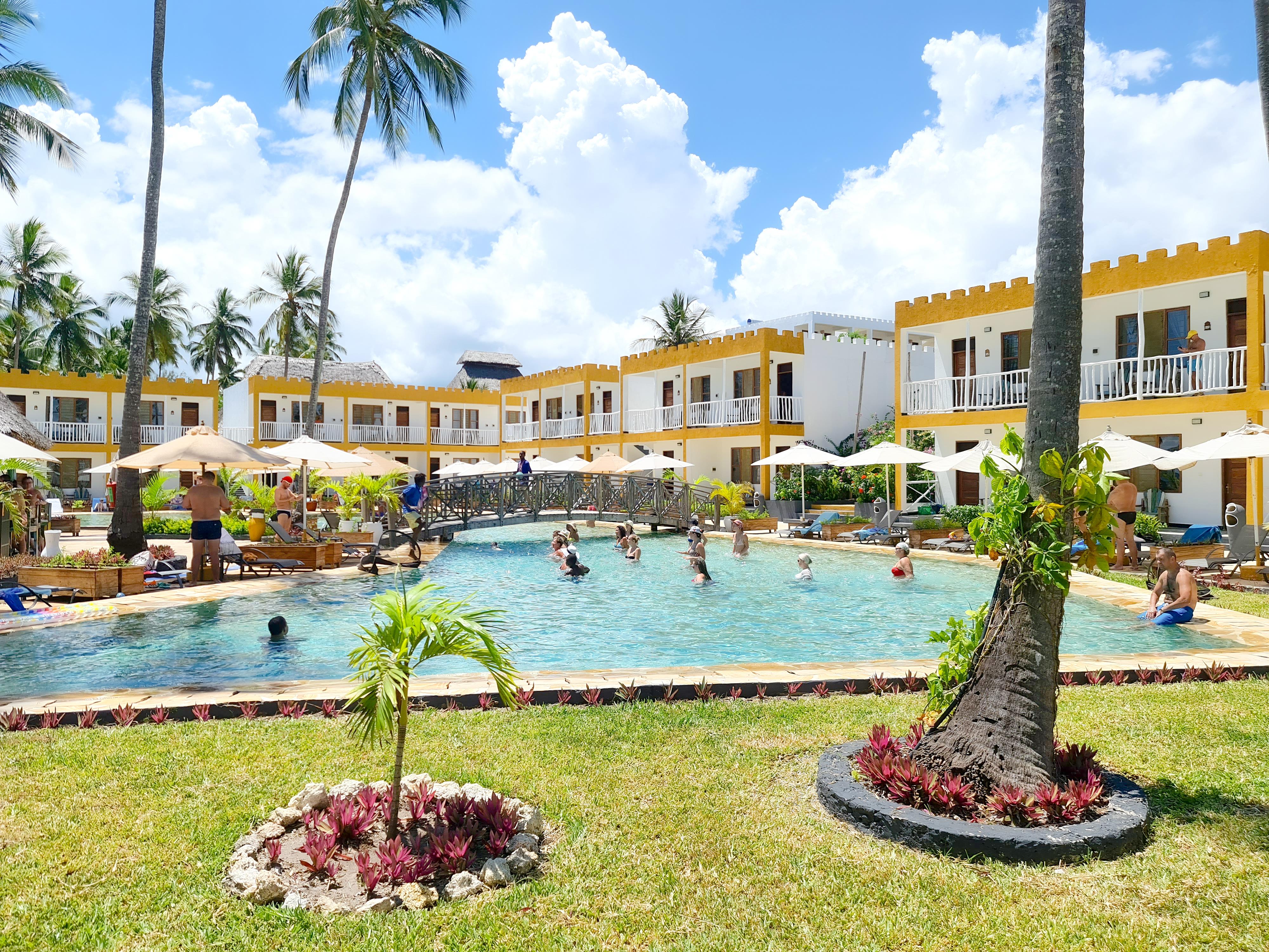 Zanzibar Bay & 4* Uroa