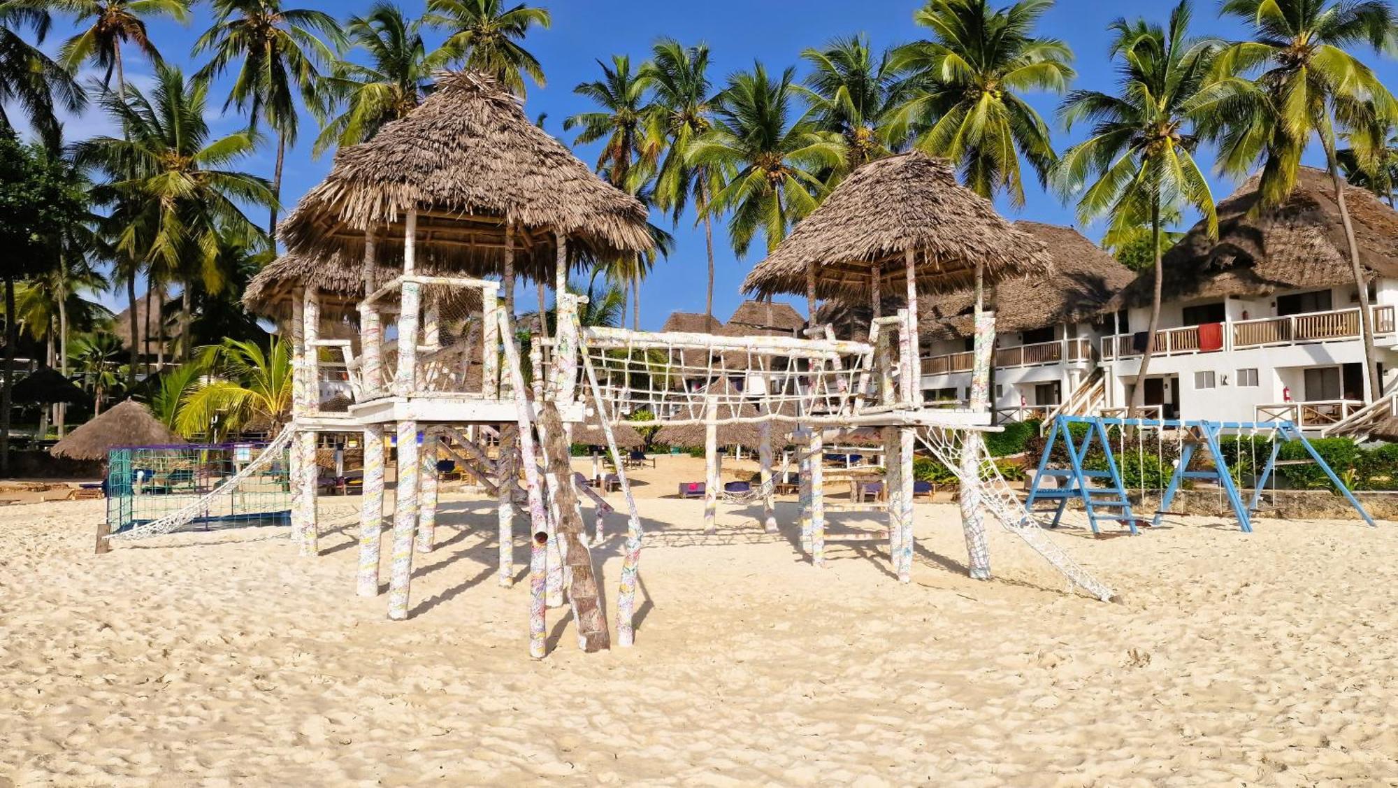Zanzibar Bay &